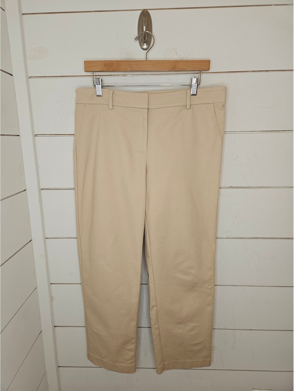LOFT Ann Taylor The RIviera Slim size 10 tan khaki cropped pants
